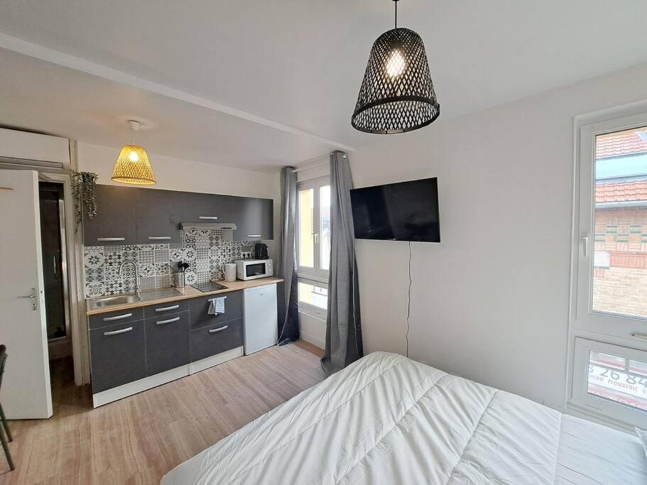 Bologne, Studio Climatise Appartement