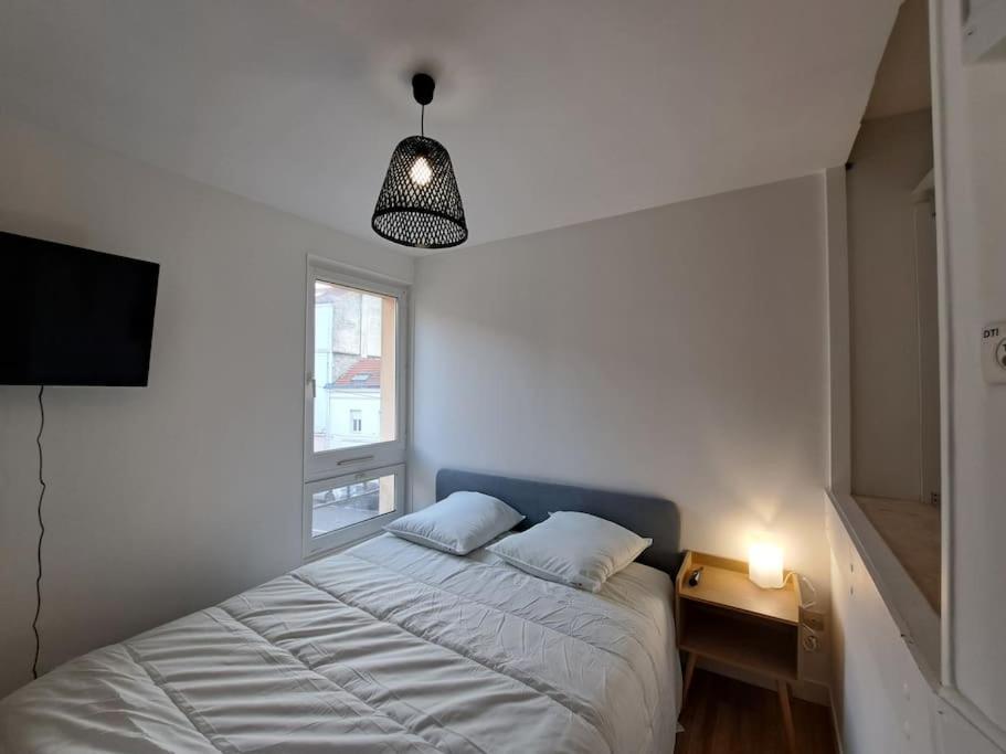 Bologne, Studio Climatise Appartement